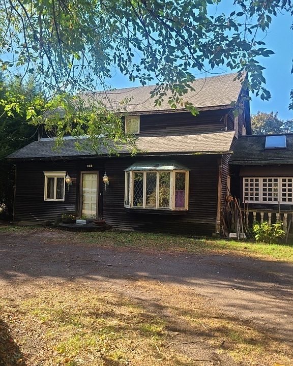 2nd image of 138 Meadowbrook Rd