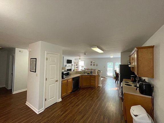 2nd image of 620 Big Bear Ln