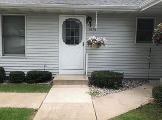 1076 Walnut Grove Dr, Muskegon, MI