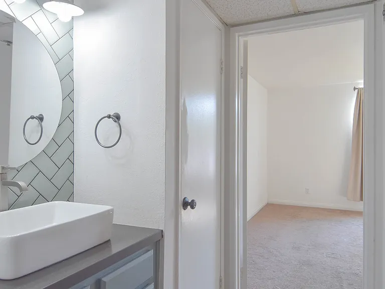 5143 Bakman Ave #206 — Photo 23