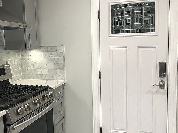 2nd image of 62 William St