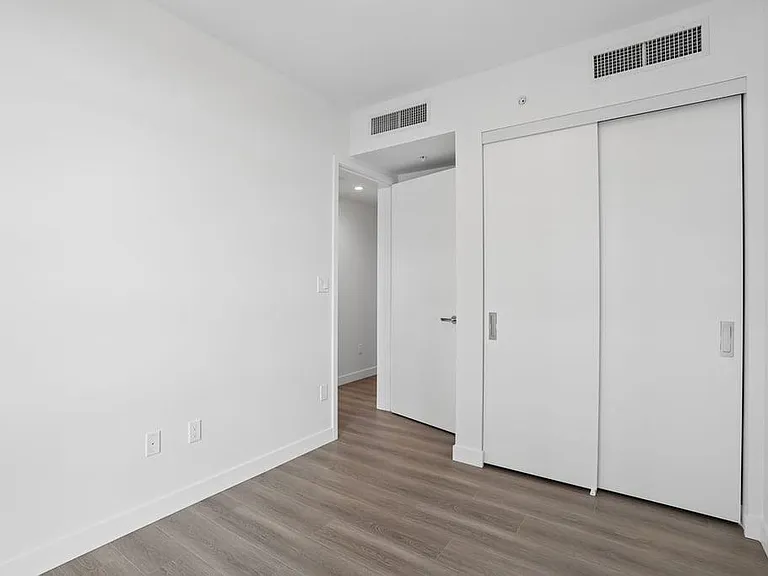 6608 Sussex Ave #504 — Photo 24