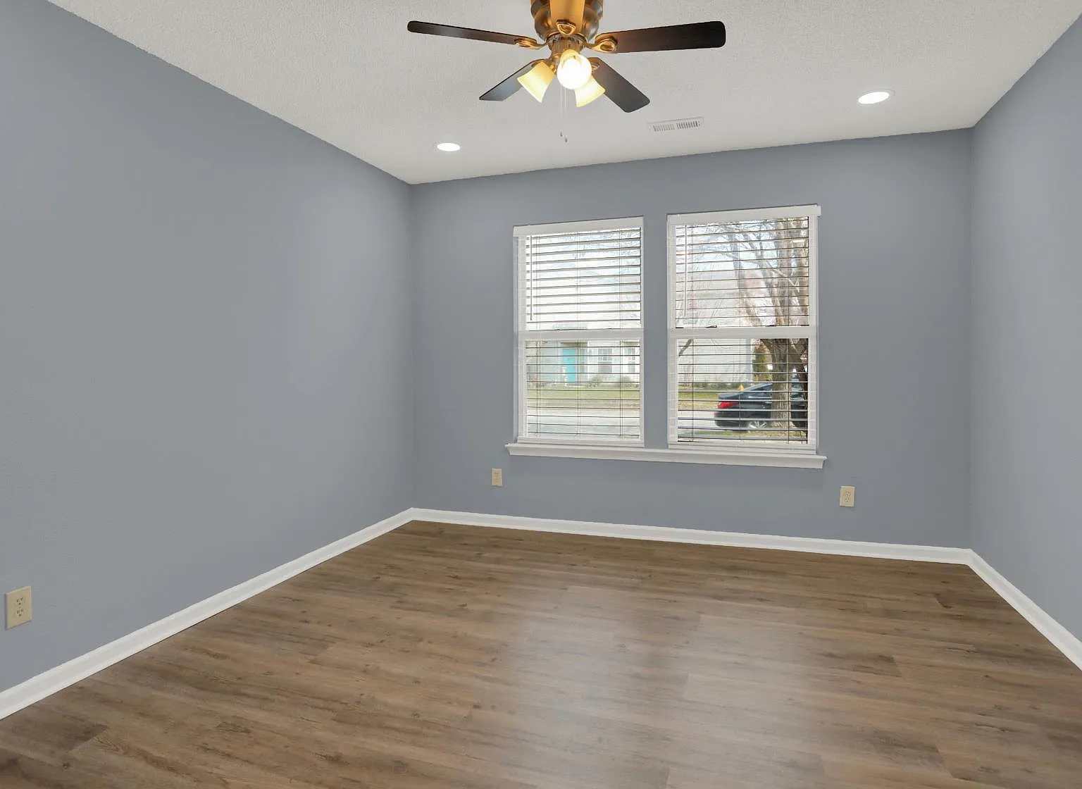 2 bed, 1110 sqft, $2,119 — Photo 3