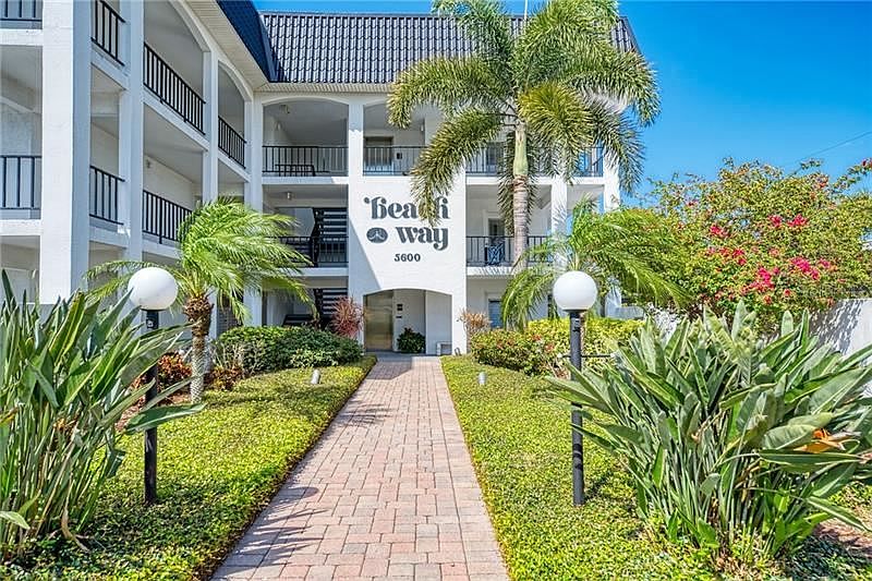 1st image of 5600 Beach Way Dr #D-3