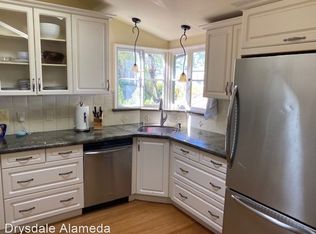 2819 Fernside Blvd, Alameda, CA 94501