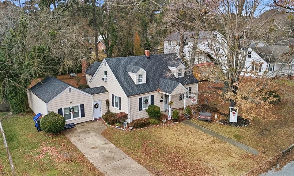 1st image of 4323 Caroline Ave