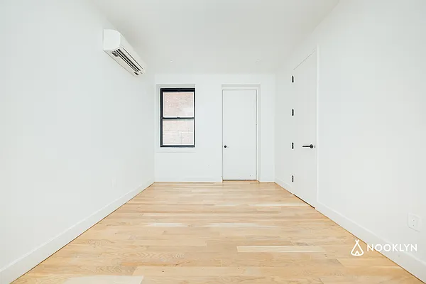 Rented by Nooklyn NYC LLC | media 86
