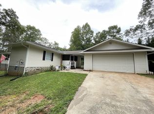 4095 Leach Rd, Gainesville, GA 30506