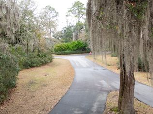4 Pine Ct, Hilton Head Island, SC 29928