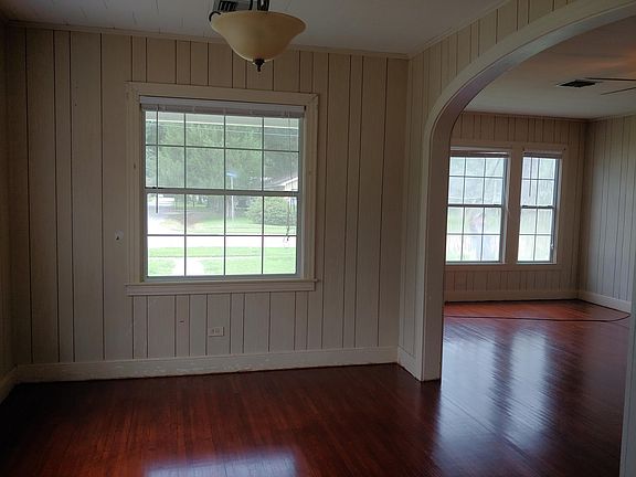 2nd image of 701 E Plaquemine St