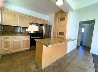 160 Holly Ave #9, Carpinteria, CA 93013