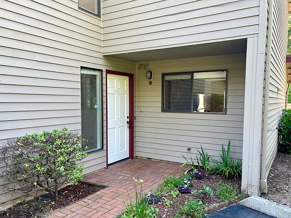 2nd image of 1004 Kirkland Ave #A91
