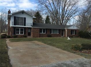 2017 E Belle Ave, Belleville, IL 62221