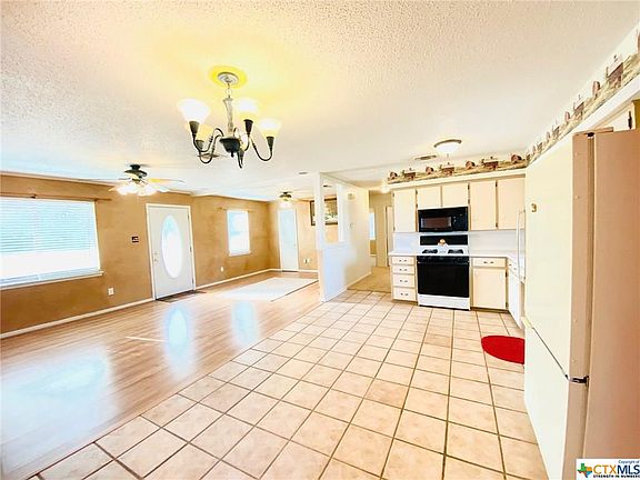 5th image of 308 Baize Dr