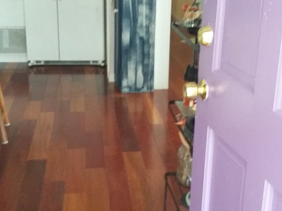 Entry into kitchen...hardwoo