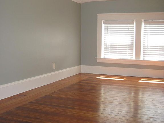 3rd image of 298 Juniper St #2