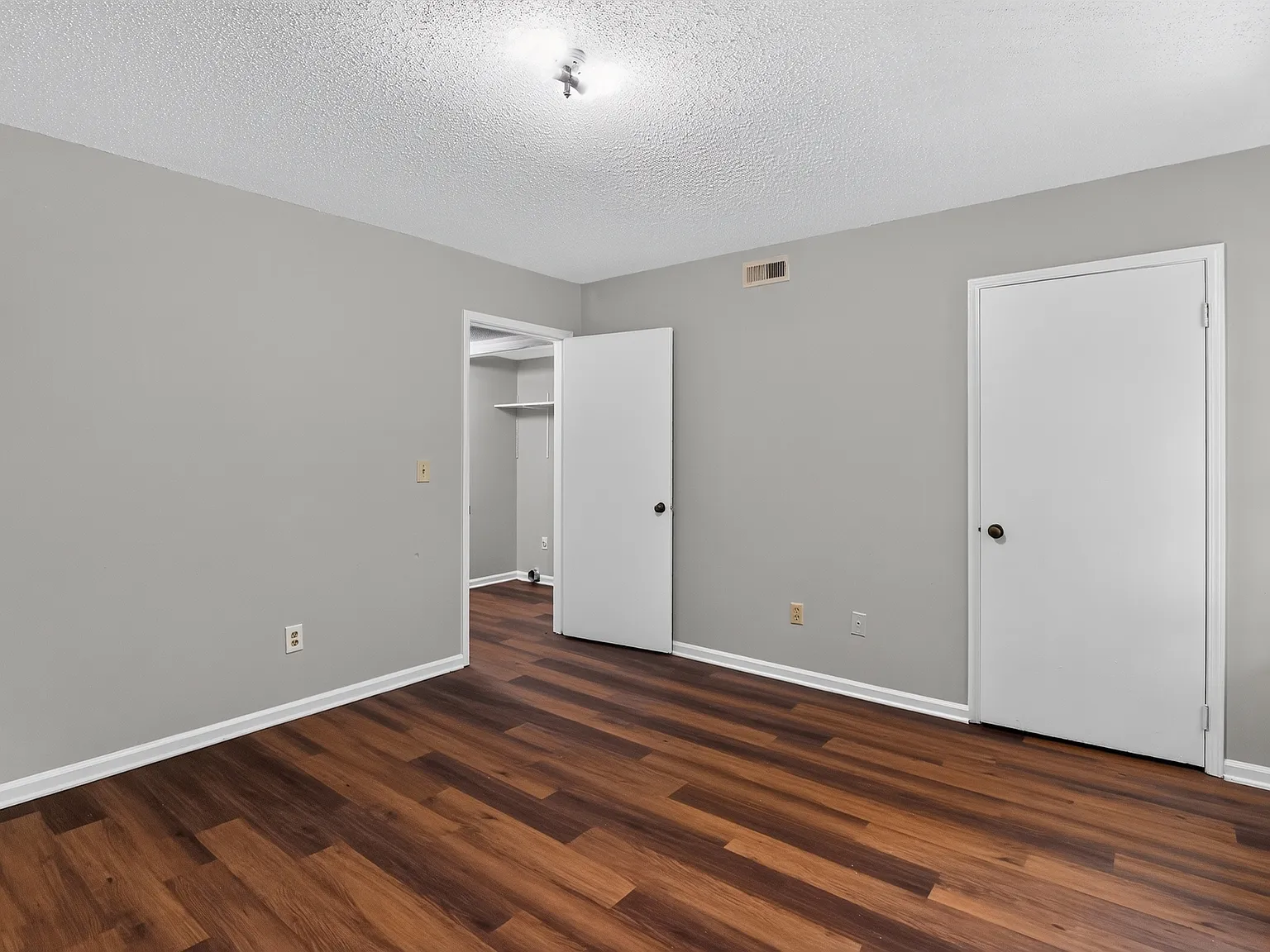 2 bed, 750 sqft, $850 — Photo 4