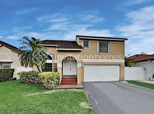 10420 SW 67th St, Doral, FL 33173