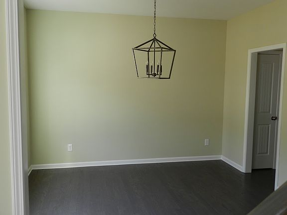 5th image of 17 Bridgestone Way SE