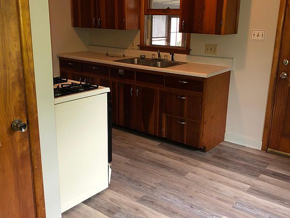 5th image of 2301 S Nicollet St