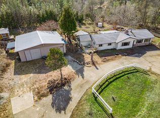 6732 Old Stage Rd, Central Pt, OR 97502