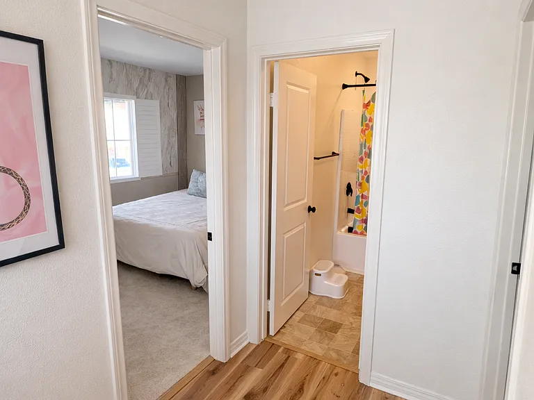 5161 Rowel St — Photo 22