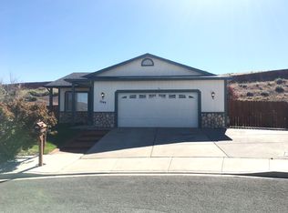 5749 Cinnamon Ct, Sun Valley, NV 89433