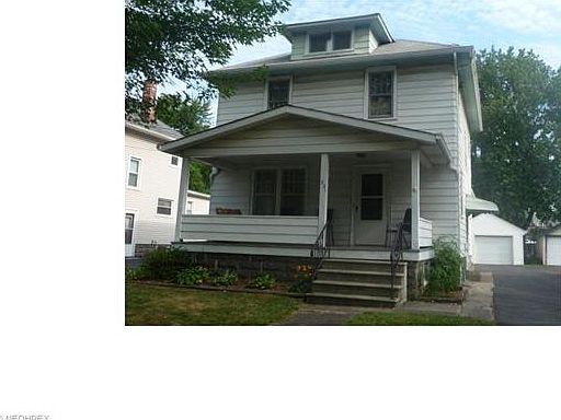 1st image of 221 Erie St