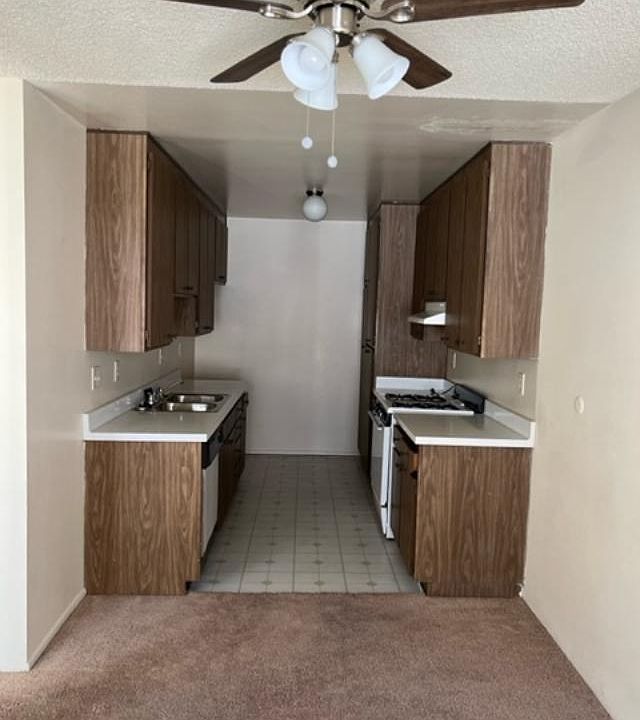 1st image of 433 N Jackson St APT 304