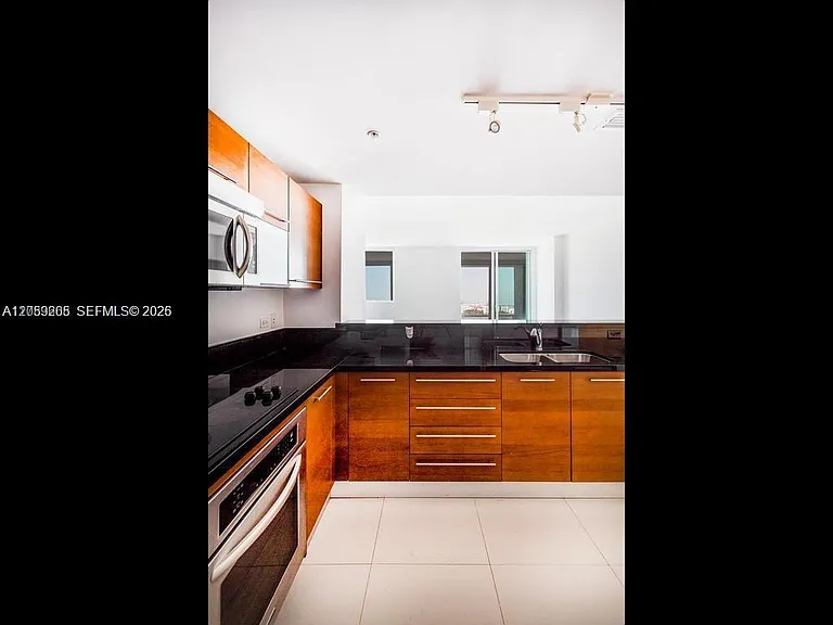 244 Biscayne Blvd #1202 — Photo 9