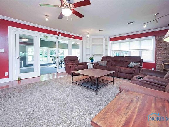4th image of 144 Northcliff Dr