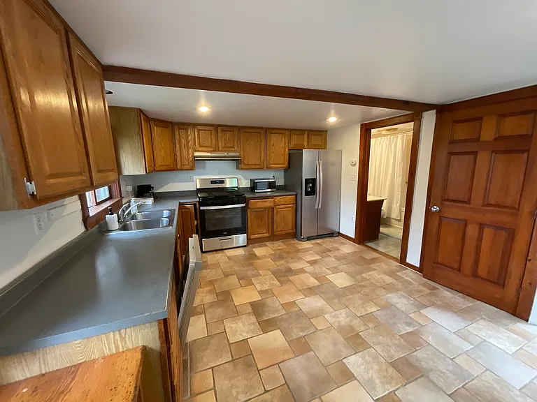 125 Spring St #1 — Photo 2