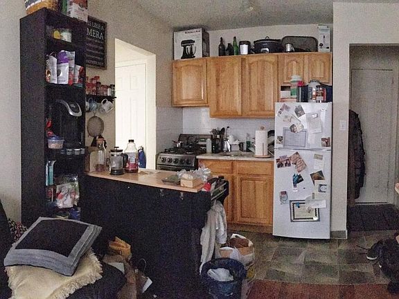 5th image of 2333 32nd St APT A2