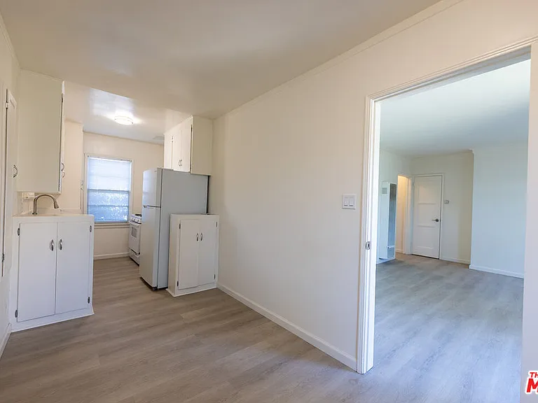 1940 S Robertson Blvd #1 — Photo 13