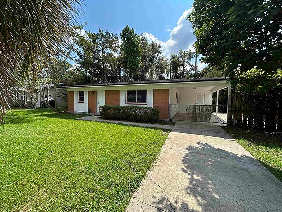 4th image of 821 Essex Dr