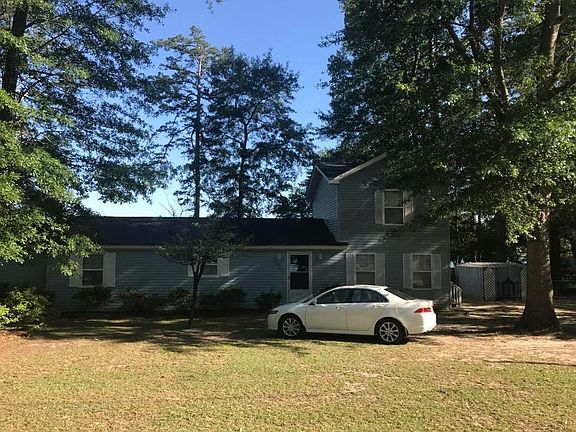 3rd image of 953 N Lake Dr
