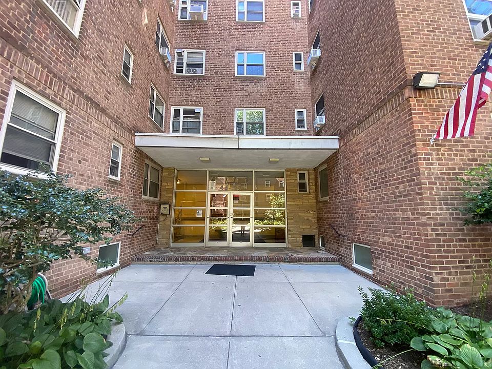 4455 Kissena Blvd Flushing NY Zillow