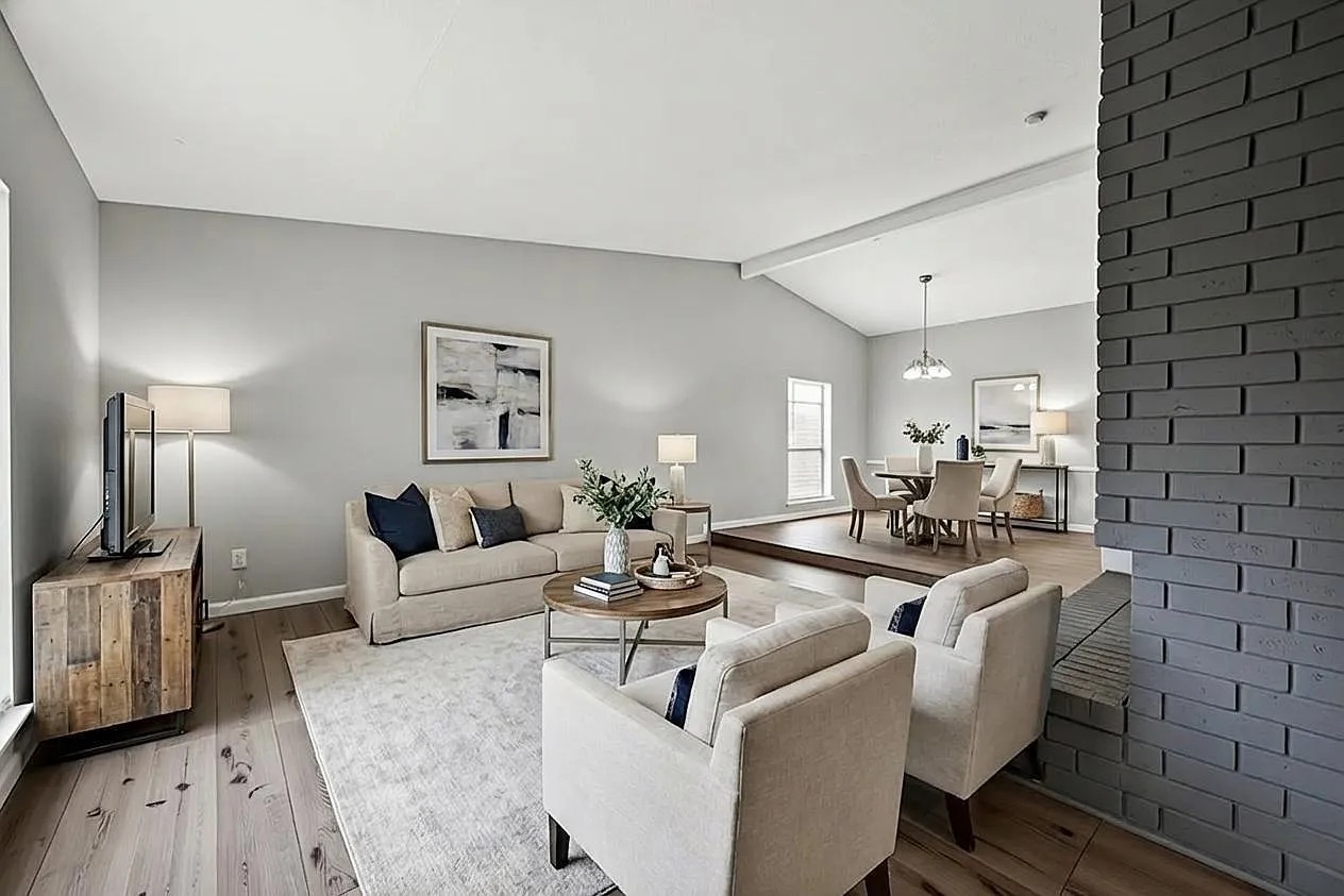3 bed, 2.0 bath, 1717 sqft, $1,700 — Photo 4