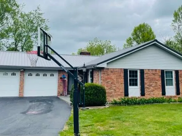 725 Lynncrest Dr SE, Coeburn, VA 24230