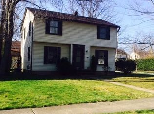 3790 Severn Rd, Cleveland Heights, OH 44118