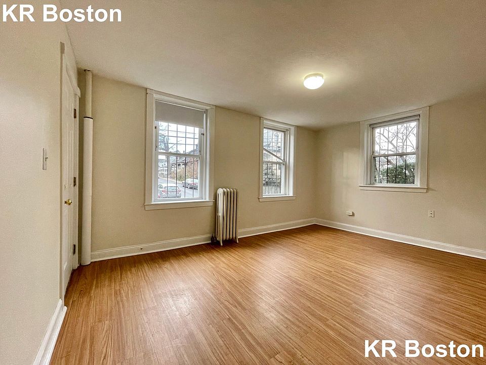2nd image of 128 Allston St #5