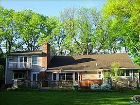 2nd image of 447 Beverly Rd