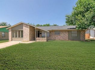 2319 Ridgedale Dr, Carrollton, TX 75006