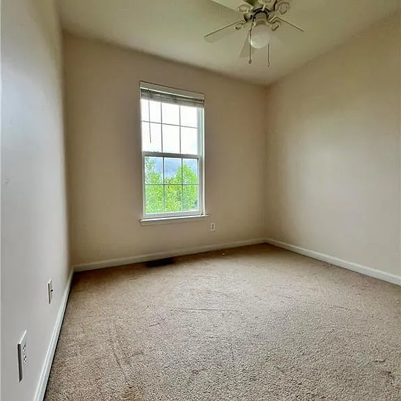 8395 Saylor Ct — Photo 8