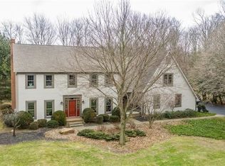1223 Foxwood Dr, Hermitage, PA 16148