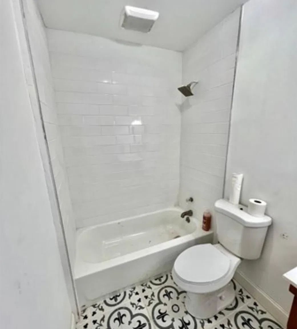 4 bed, 1.5 bath, 672 sqft, $1,900 — Photo 3