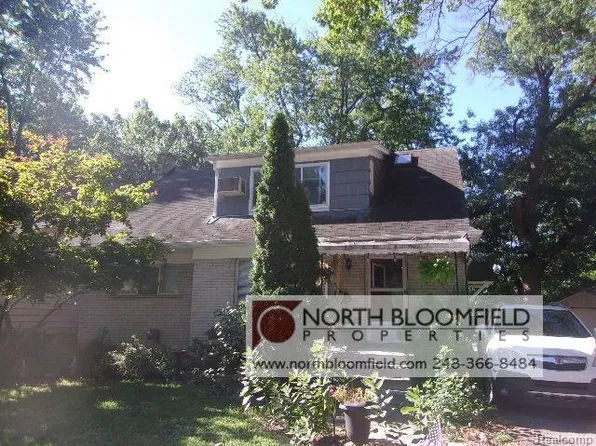 445 W Breckenridge St, Ferndale, MI 48220
