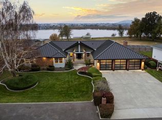 9504 Sturgis Rd, Pasco, WA 99301