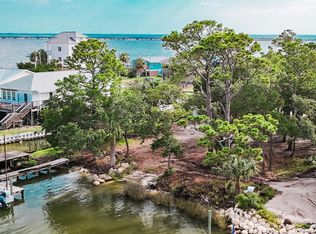 316 Wing St, Eastpoint, FL 32328