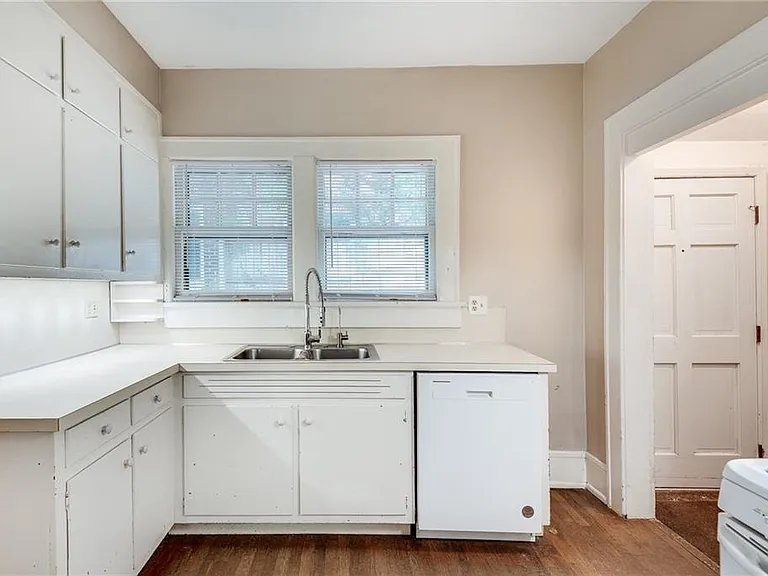 1424 Emory Rd NE — Photo 22